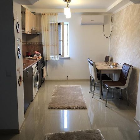 Apartament Isabela Hotel นาโวดาริ ภายนอก รูปภาพ